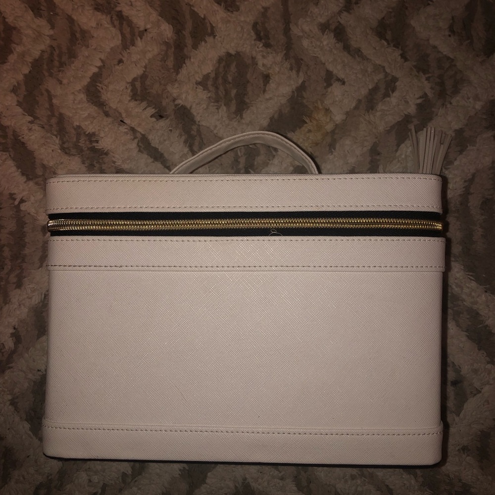 Makeup box